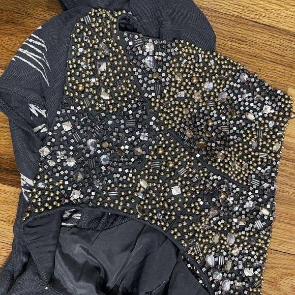 WE THE FREE Jeweled Shirt Women’s Large Gray Studded Eagle Grunge Casual Biker - Picture 10 of 10